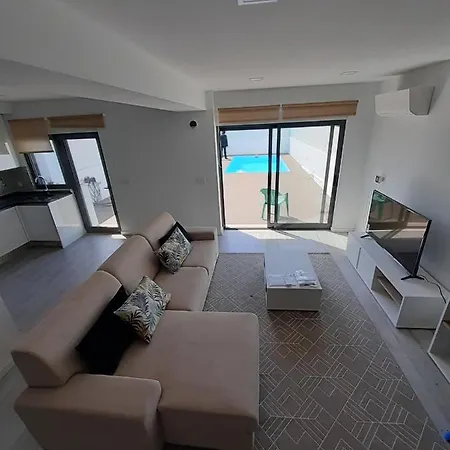 Apartment Lisbon Tagus River 2 Suites Private Pool Ii