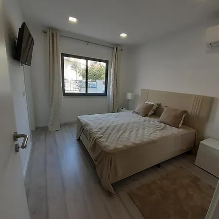 Lisbon Tagus River 2 Suites Private Pool Ii Apartment *
