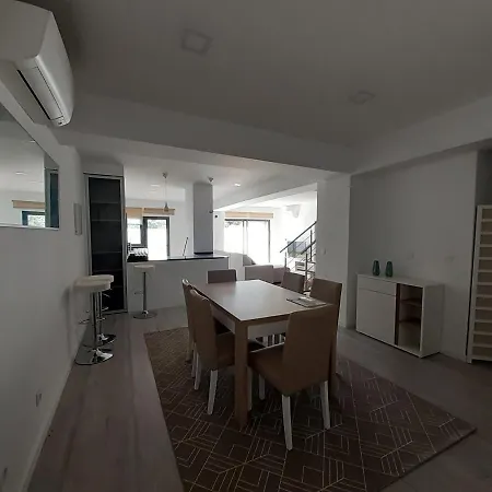Lisbon Tagus River 2 Suites Private Pool Ii Apartment Almada