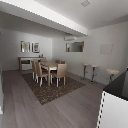 Lisbon Tagus River 2 Suites Private Pool Ii Apartment *